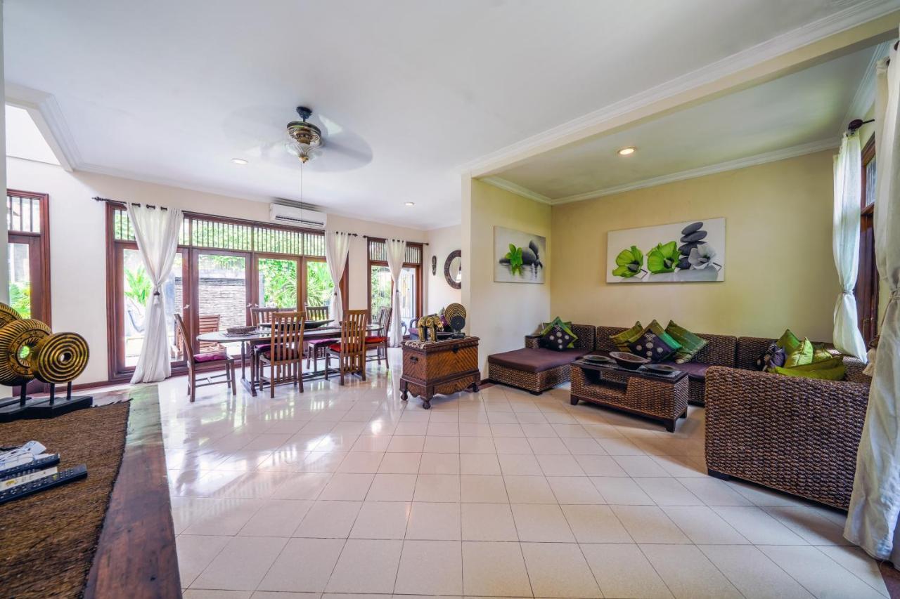 Villa Mica - Kuta - 5 Bedrooms - 5 Bathrooms - Great Location المظهر الخارجي الصورة
